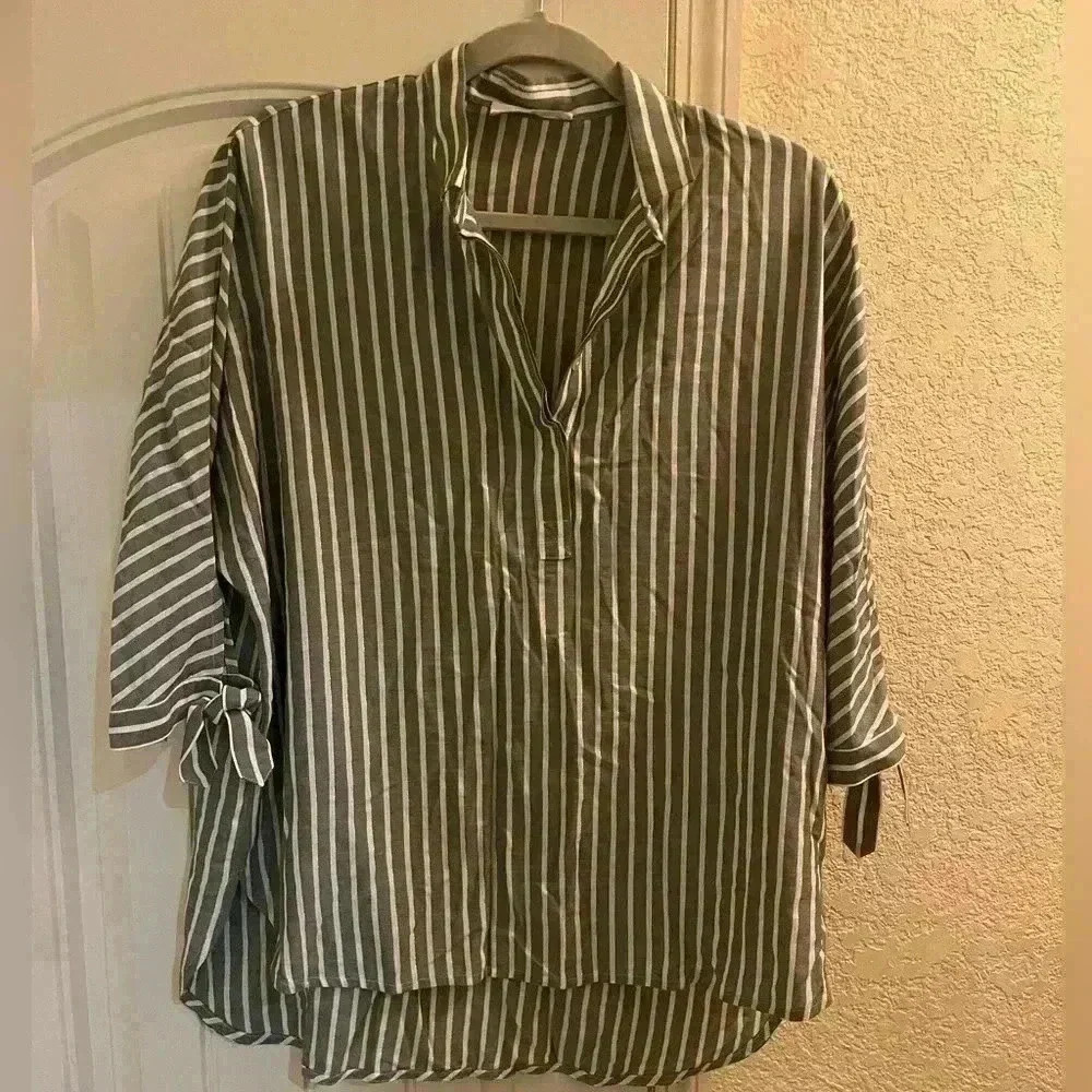 BIANCALANCIA new without tags adorable shirt made in Italy size 12